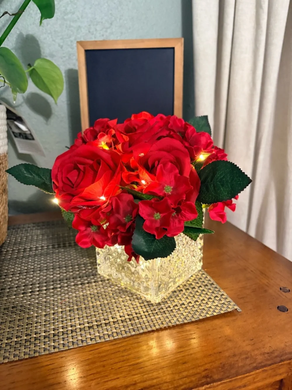 Rose Arr w LED Lights Solid Cube Glass Vase Mom Teacher Gift Decor